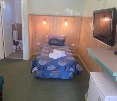 Swan Hill Hotel | Paddle Steamer Motel