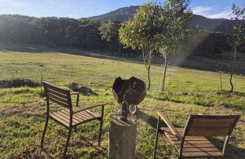 Wesburn House | Paddock & Peak by Tiny Away