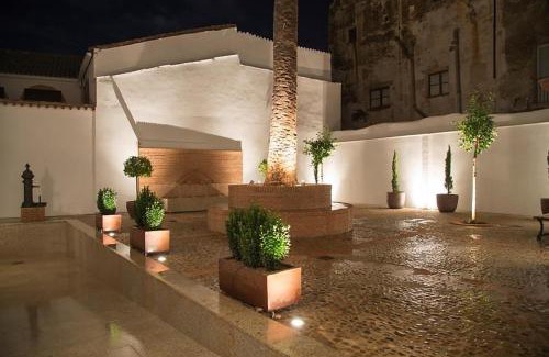 Santiago Apartment | Palacio Muñoz Chaves Cáceres