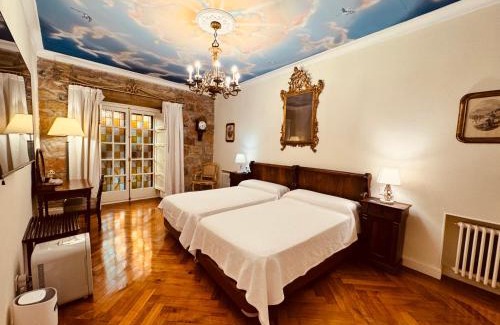 Hondarribia Historic Center Hotel | Palacio Pampinot