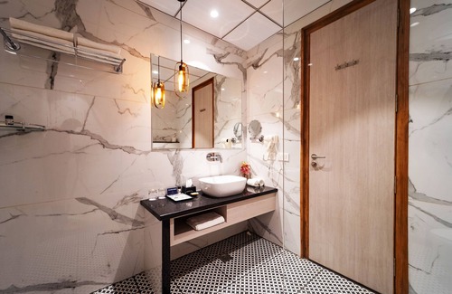 Muzaffarnagar Hotel | Palasa Hotel