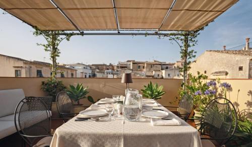Noto Historic Centre Villa | Palazzo Di Lorenzo - Exclusive Palace with Panoramic Terrace and Minipool