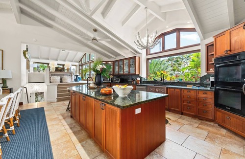 Kalama Tract Condo | Palione Papalani by Avantstay New $1.5m Remodel Steps From Kailua Beach w/Private Pool & Hot Tub