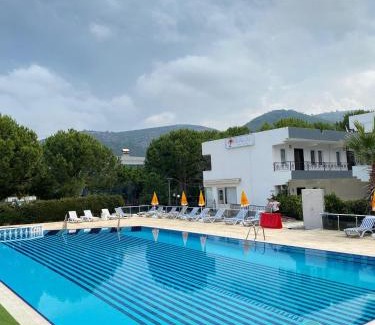 Bayrakldede Apartment | palm club apart otel