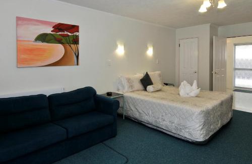 Fenton Street Hotel | Palm Court Motor Inn