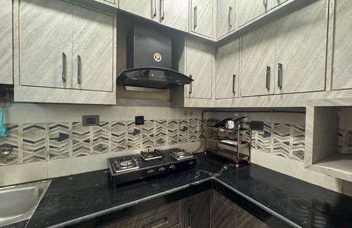 Ghaziabad Apartment | Palm Stays: 2BHK Fully furnished Apartment In Raj Nagar Extension Ghaziabad