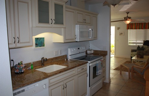 Holmes Beach Apartment | Palm Tree Villas