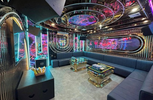 Van Don Hotel | Paloma Hotel