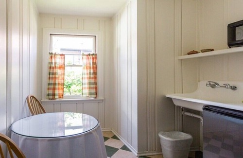 Picnic Valley Hotel | Panama Hotel