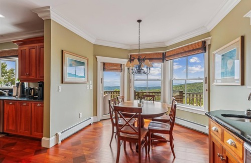 Stowe Hollow House | Panorama: 5 br, fireplaces, game room, huge deck with mountain views!