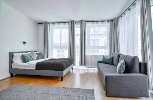 Schottenfeld Apartment | Panorama Rooftop Terrace I 3 min to Mariahilferstraße