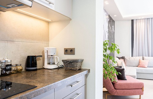 Armenoi Villa | Panoramic views, 2 pools, gym, BBQ, close to shops!