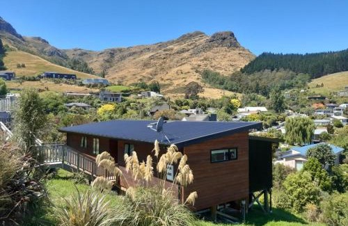 Christchurch District House | Panoramic Views from Spacious New Beach House