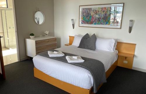 Grindelwald Apartment | Panoramic views from your stunning 'Treehouse'