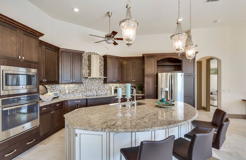 Royal Harbor Villa | PARADISE Luxurious Boater‘s Dream Pool & Spa Vacation Mansion - Royal Harbor