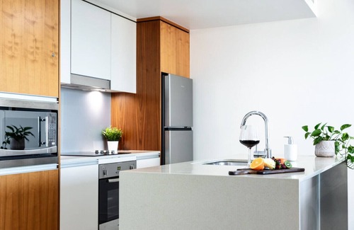 Surfers Paradise Apartment | "Paradise views" by Inn Paradise