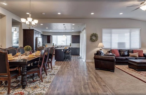 Santa Clara House | Paradise Village Home in Santa Clara, Poolside Location, Private Hot Tub, BBQ