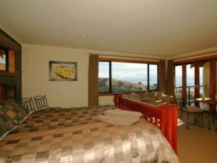 Todds Valley Bed & Breakfast | Parautane Lodge