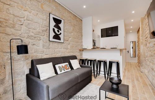 Quartier de la Porte-Saint-Denis Apartment | Paris Hideaway, Private Cinema - GetHosted