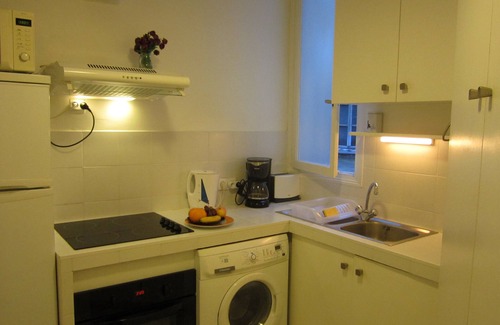 Vivienne Apartment | PARIS ON FOOT,TOURISTIC AREA .WITH LIFT , WIFI , AC