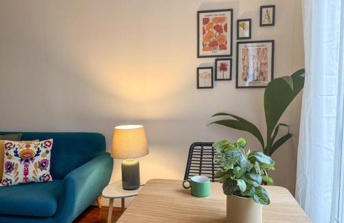 Quartier du Pont-de-Flandre Apartment | Parisien Élégant & Calme