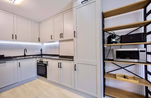 Lugo Apartment | Park & Views by Lugo Collection