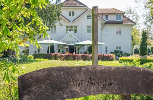 Neustadt Hotel | Parkhotel Neustadt Garni