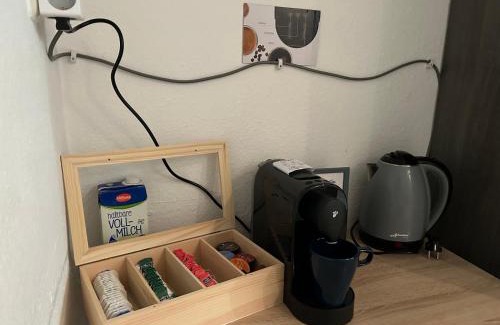 Erlensee Apartment | Parkplätze, Einzelbetten, 2 Balkone, fast Wi-Fi 100 Mbit, Homeoffice, Aufzug, lichtdurchflutet, Panoramablick