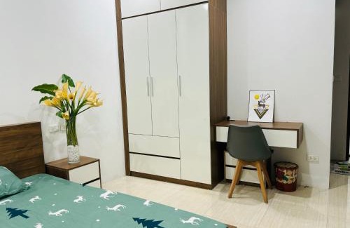 Trung Phung House | Parkside apartment in the heart of Hanoi