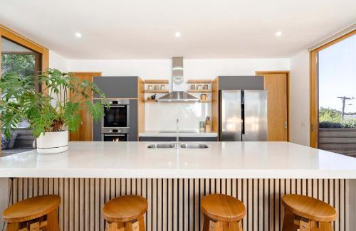 Jan Juc House | Parkview Family Retreat with Pool