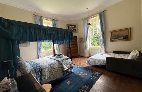 Parteen Villa | Parteen A Lax, River House & Gardens