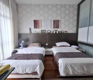 Batu Ferringhi Apartment | Partial Seaview with Wifi, Batu Ferringhi