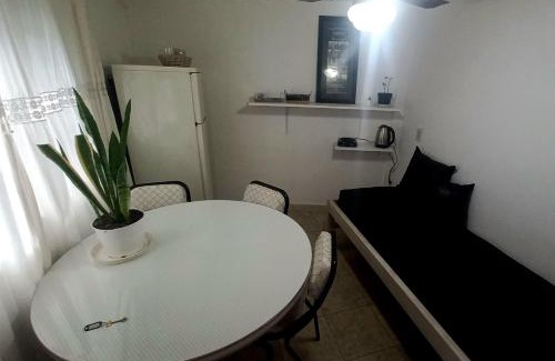 Esquina Apartment | Paseo del Escritor - Romance