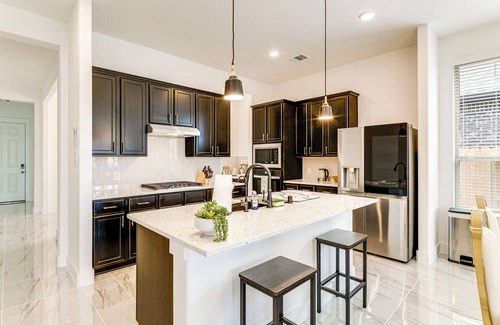 Tomball House | Patio & Pool Access: Family Home in Tomball