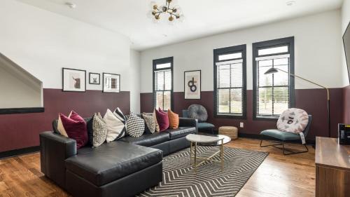 Buena Vista House | Patsy Emmylou by AvantStay Stylish 2 Home Buyout in Heart of Nashville