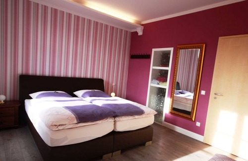 Neuschonefeld Apartment | Paussnitz - Romantik Apartments in Leipzig, *2km to the city center*