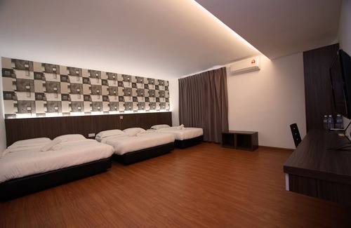 Lutong Hotel | Pavilion Inn