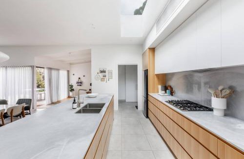 Rosebud House | Pavilion Verde - Designer Retreat near Rosebud Beach