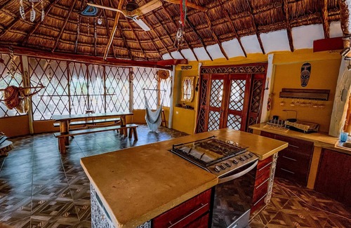 Coba House | Peépem Room /Kaan Serenity Sanctuary 20 min Coba