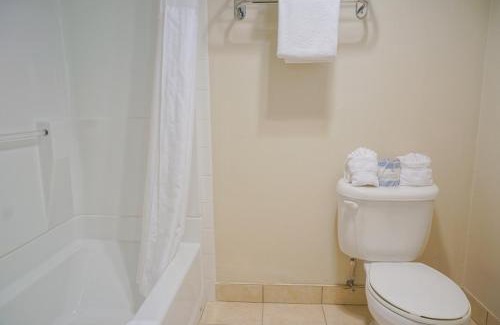 Buellton Hotel | Pea Soup Andersen's Inn