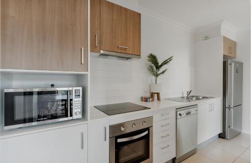 Turner Apartment | Peaceful 1-Bed Apartment Close to Lonsdale St