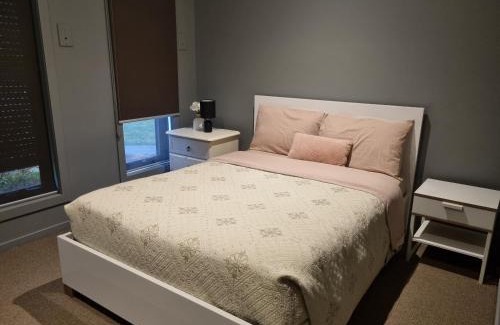 Kurunjang House | Peaceful 3 bedroom house in Melton Vic