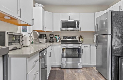 University Area House | Peaceful Anchorage Stay