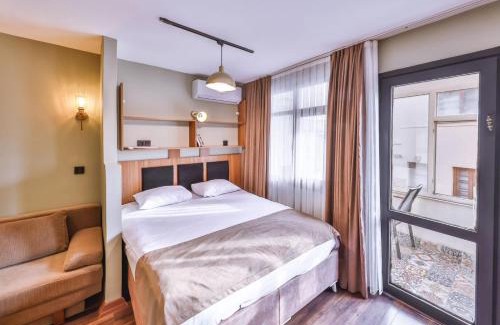 Galata Apartment | Peaceful Apartment Near Galata