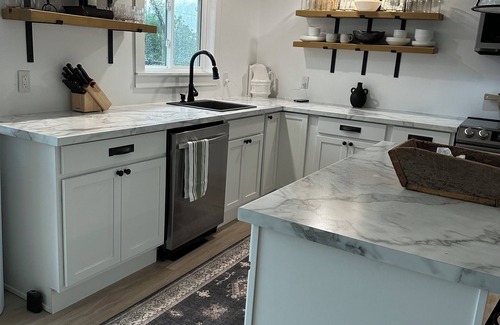 Malagash House | Peaceful beachfront Harrington Hideout close to 4 golf courses and Ski Wentworth