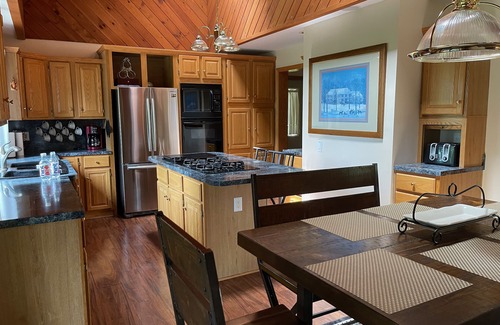 James Creek House | Peaceful, Beautiful Home, Lake Raystown, Pets OK, Kayaks Available