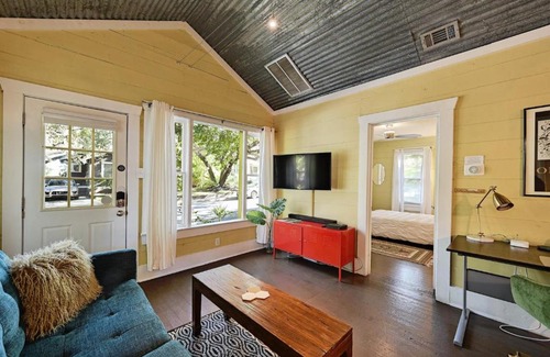 South River City House | Peaceful Bungalow with Fenced Yard near Shops and Cafes