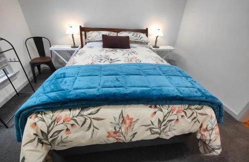 Invercargill House | Peaceful by the Park