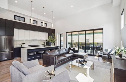 Bywater Condo | Peaceful Bywater Home | Heated Pool | Quiet Stay