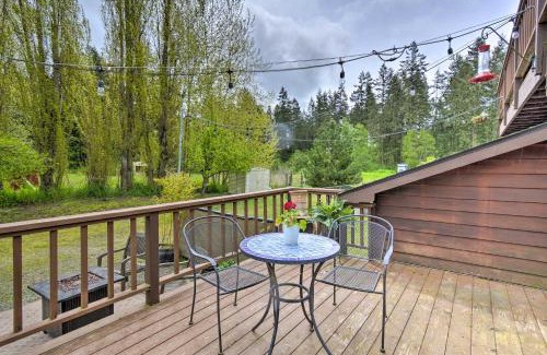 Adelma Beach House | Peaceful Cabin on Horse Farm, 5 Mi to Town!